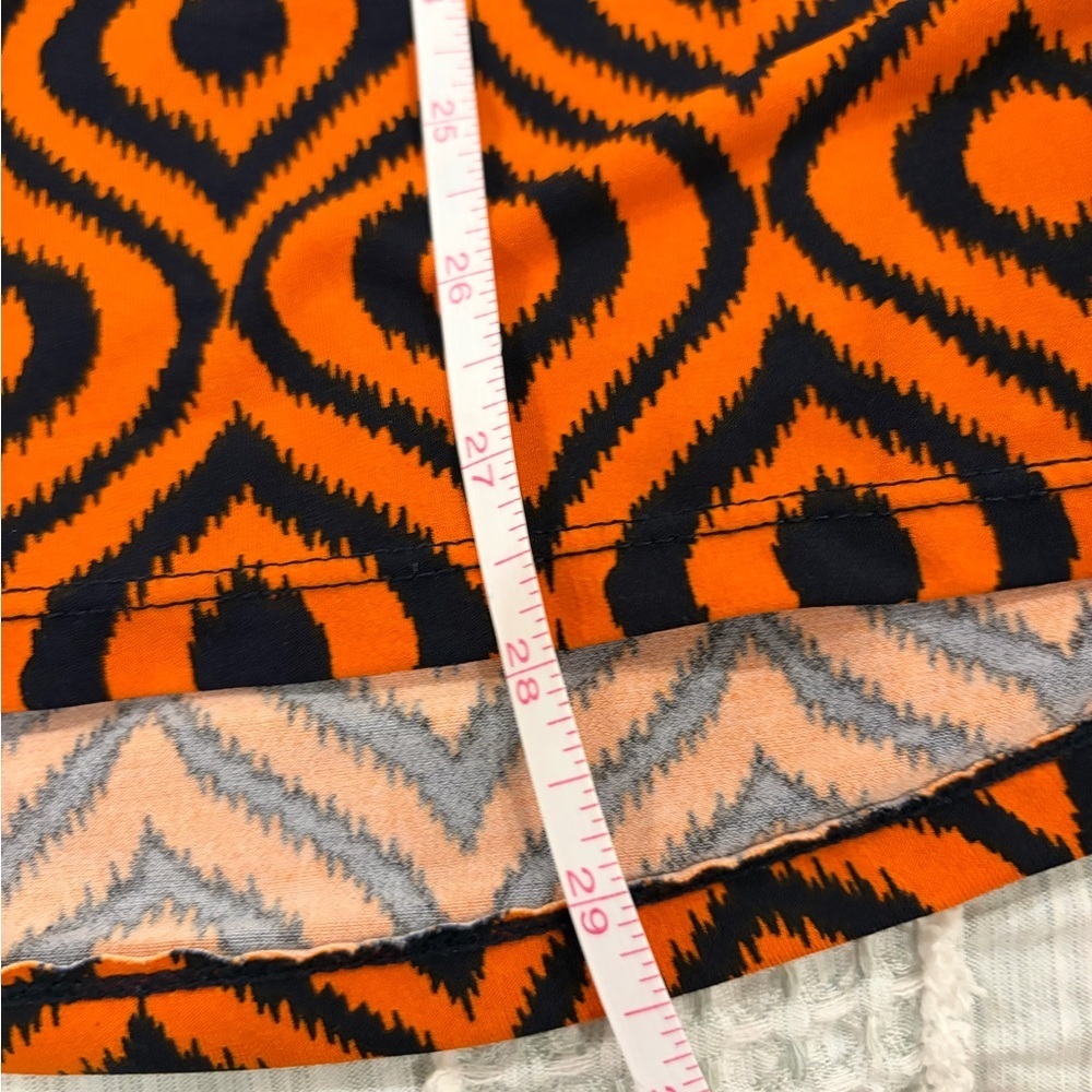 Mountain Mamas Orange Black Patterned Tunic Top LG/XL V-Neck Flowy Sleeves GUC - Picture 4 of 6